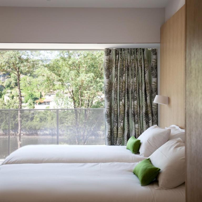 Best Western Plus Hotel Divona Cahors - Chambre Lit King-Size Exécutive - 2