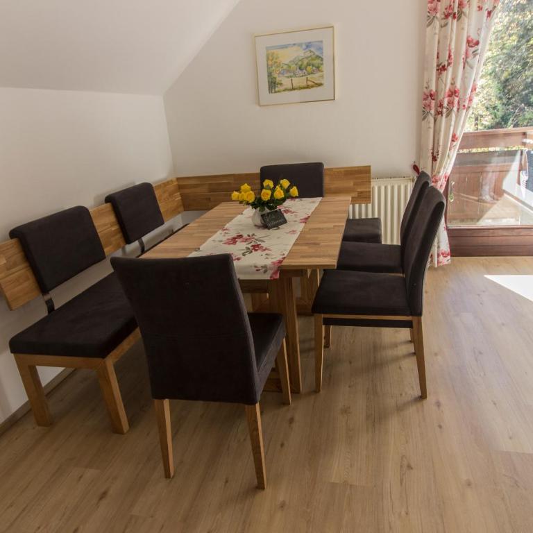 Ferienwohnung Claudia - Apartment mit Blick auf die Berge - 10