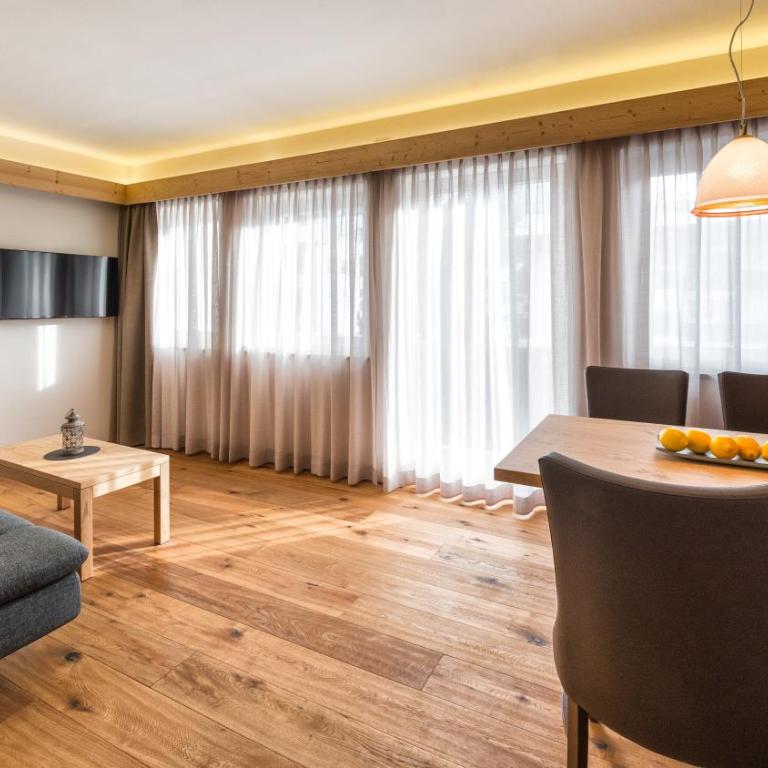 ALMA mountain residence - Appartamento con 2 Camere da Letto, Balcone e Terrazza - 2