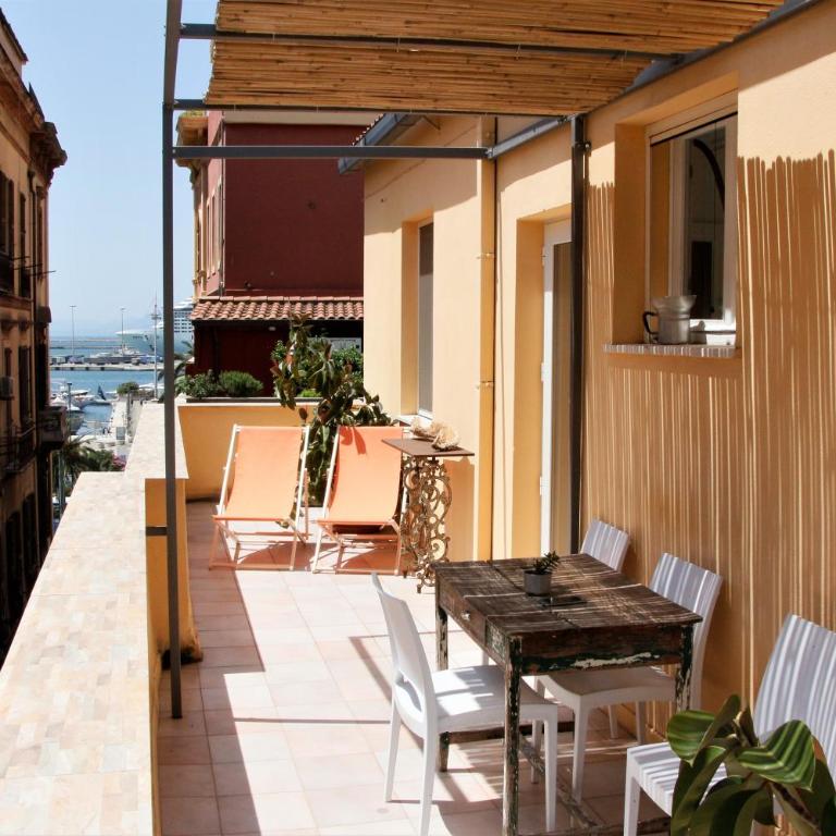 Appartamento con terrazza panoramica in Marina. - Apartment with Balcony - 1