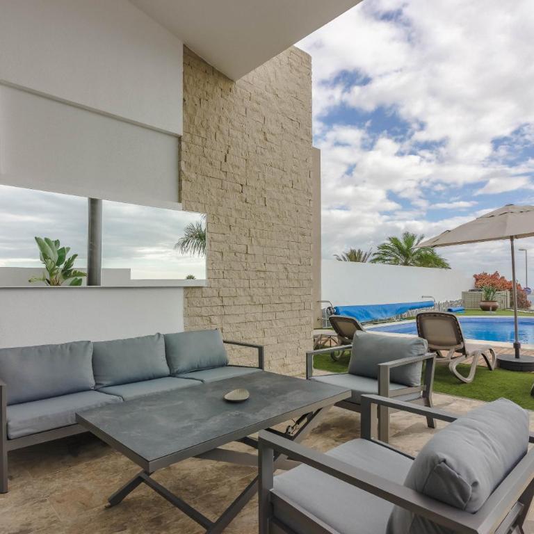 Villa Isabella, Luxury Villa with Heated Pool Ocean View in Adeje, Tenerife - Villa con piscina privada - 39