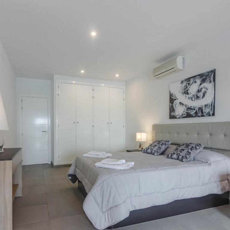 Villa Isabella, Luxury Villa with Heated Pool Ocean View in Adeje, Tenerife - Villa con piscina privada - 20