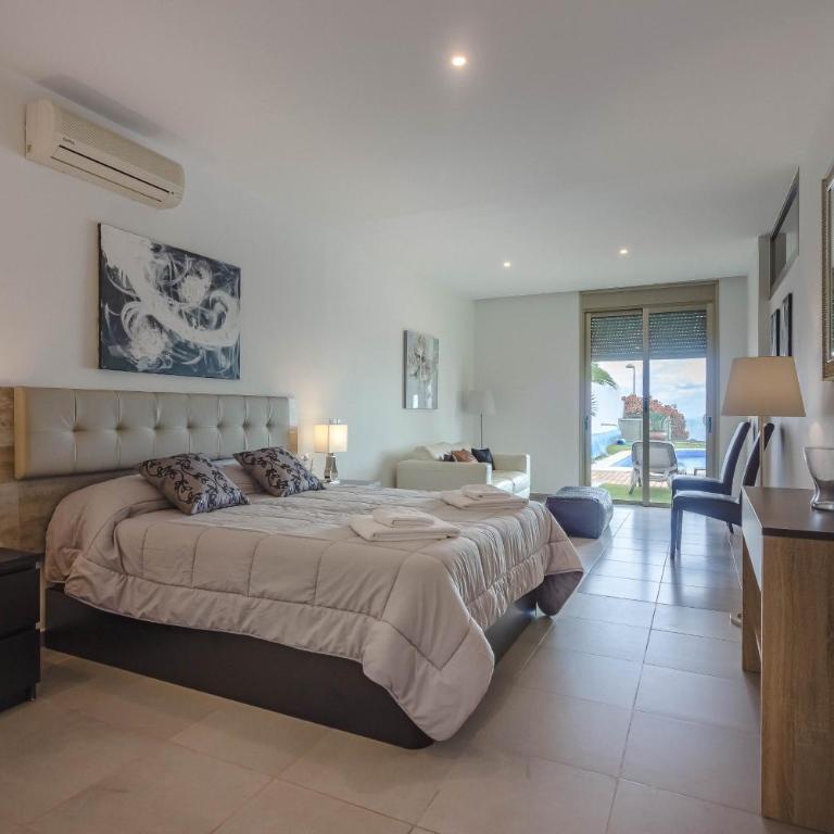 Villa Isabella, Luxury Villa with Heated Pool Ocean View in Adeje, Tenerife - Villa con piscina privada - 19