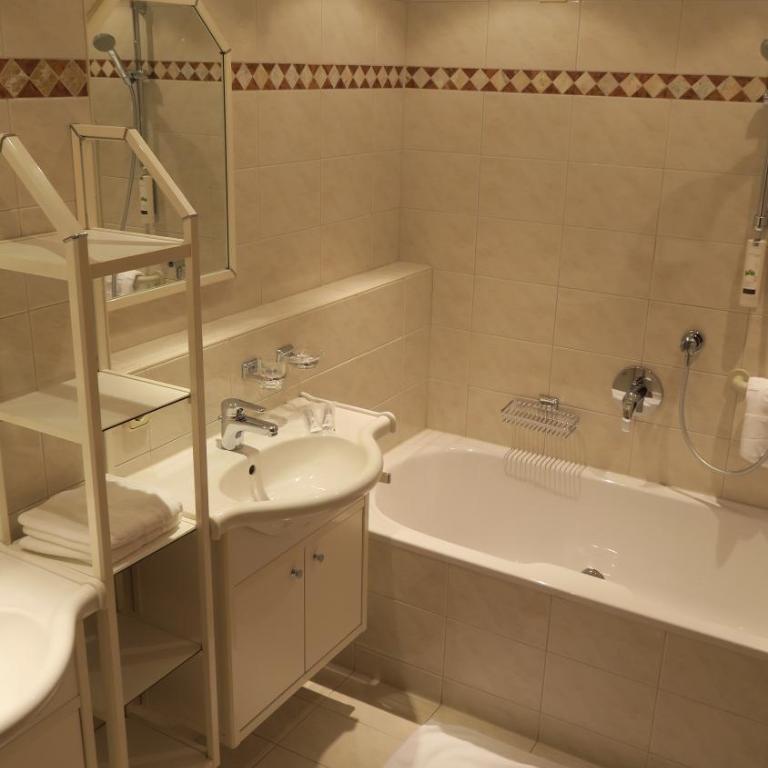 Felbermayer´s Bed & Breakfast - Doppelzimmer mit Balkon (3 Erwachsene) - 3