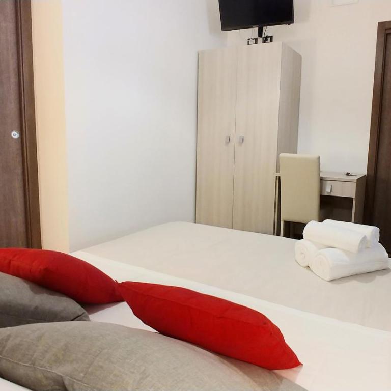 B&B Il Campanile - Camera Matrimoniale Deluxe (2 Adulti + 1 Bambino) - 10