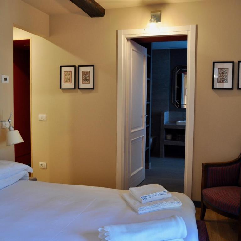 Castello di Vezio in the Village - Casa con 2 Camere da Letto - 2