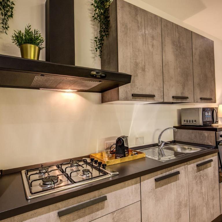 Lovely Rome Apartments - Historic City center - Apartment - 30