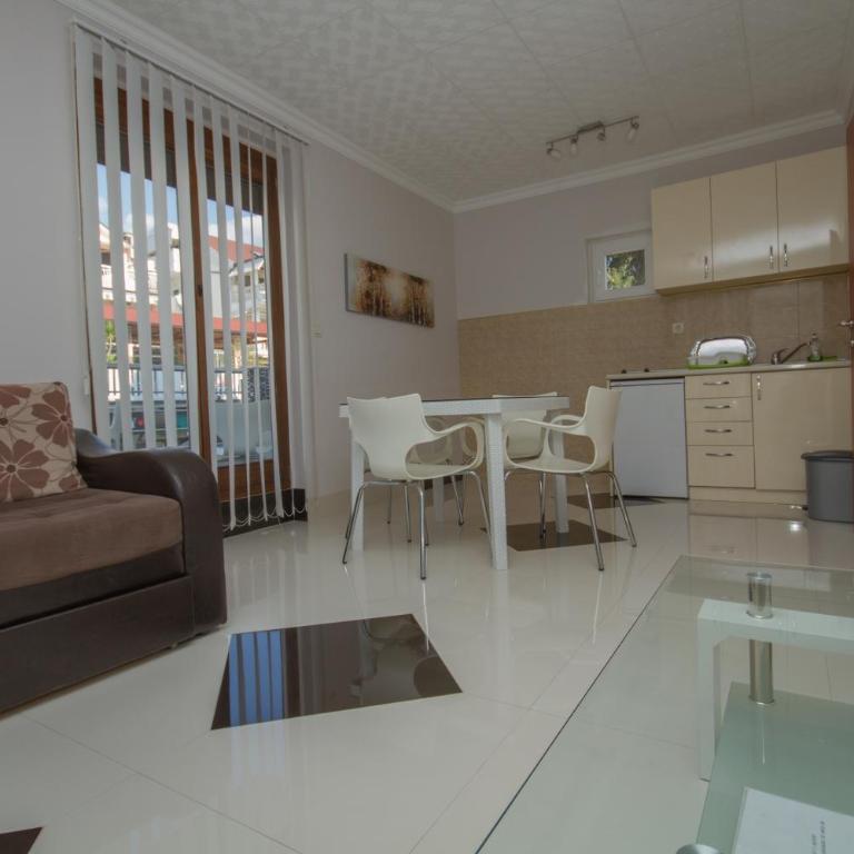 Apartmani Milena - Apartment - 9