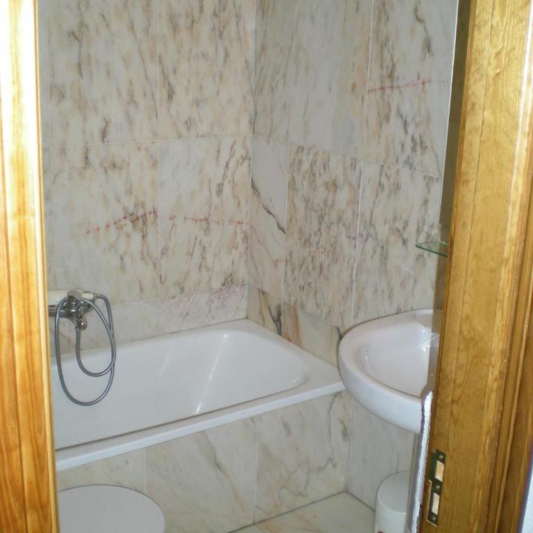 Hotel Puerta Romeros - Habitación Individual - 4