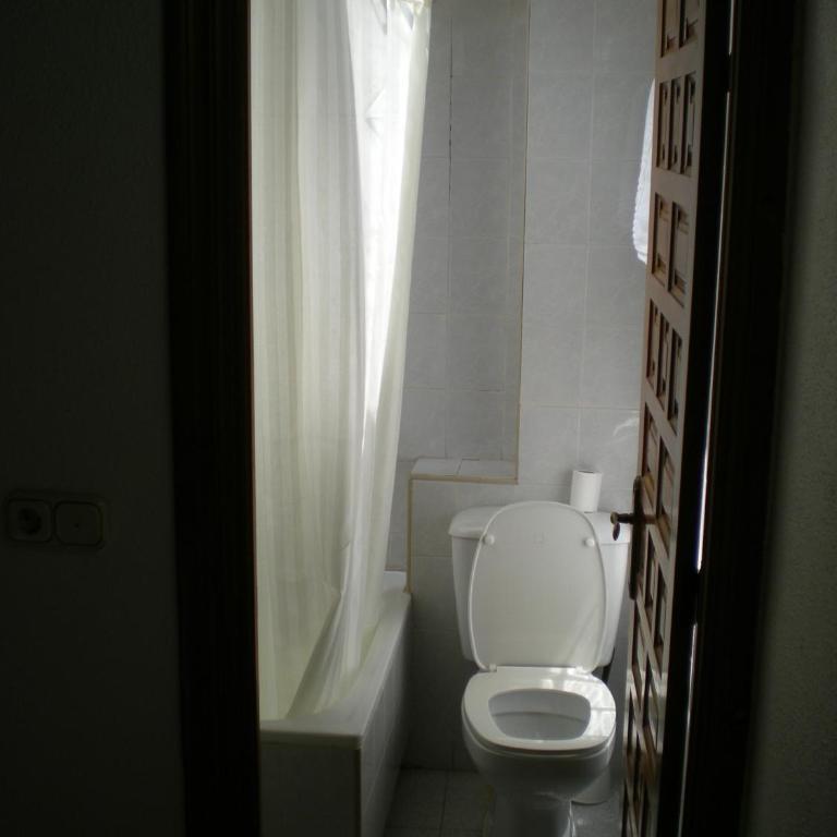 Hotel Puerta Romeros - Habitación Doble - 2 camas - 8