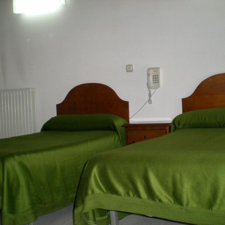 Hotel Puerta Romeros - Habitación Doble con cama supletoria - 3