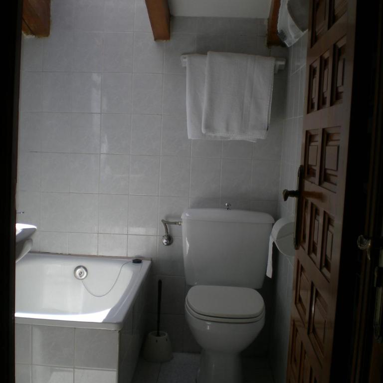 Hotel Puerta Romeros - Habitación Doble con cama supletoria - 4