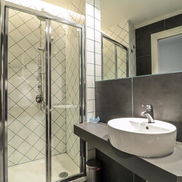 Il Grattacielo b&b - Deluxe Quadruple Room - 2