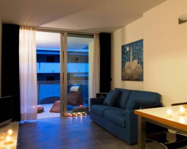 Residence Hotel Hungaria - Appartamento con 1 Camera da Letto e Balcone - 11