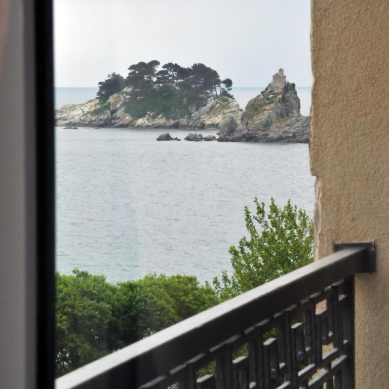 Seaside Apartments Petrovac - Apartment with Sea View - 3