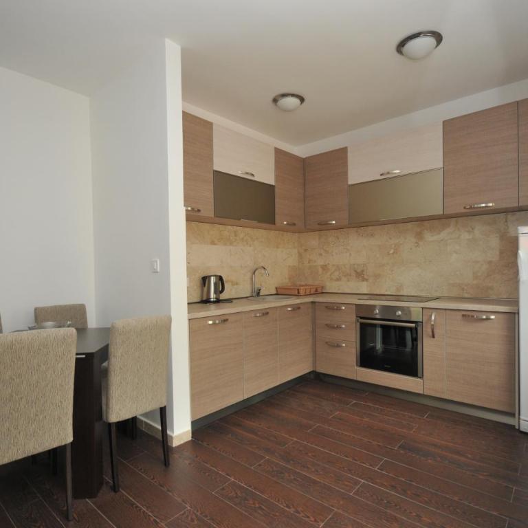 Seaside Apartments Petrovac - One-Bedroom Apartment with Balcony - 5