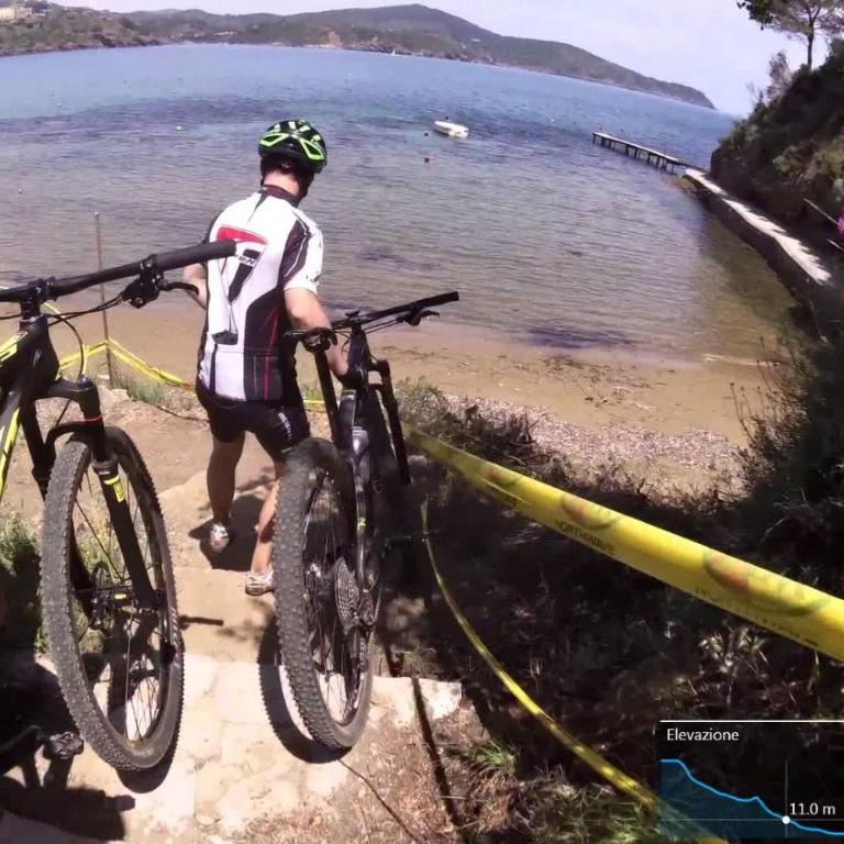 Graziosa Villetta di Naregno a 400 mt dal mare, bel giardino, posto auto e aria condizionata - Casa con 2 Camere da Letto - 44