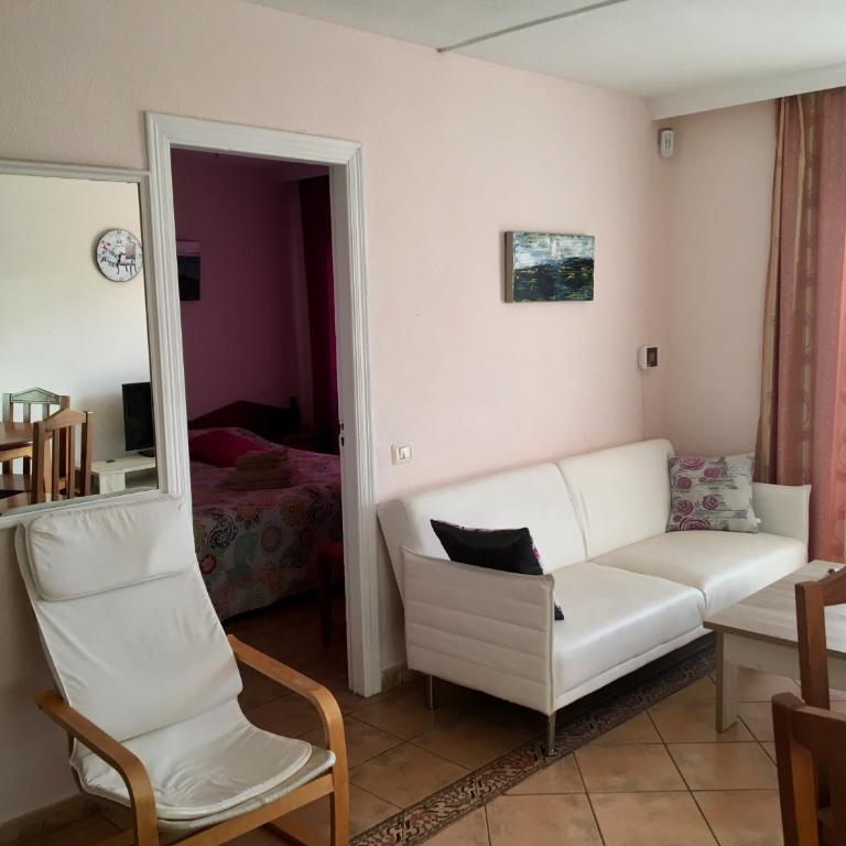 Central 1BR in Las Americas, Walk to Beach and Fun, LA103 - Apartment - 4