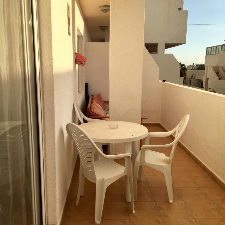 Central 1BR in Las Americas, Walk to Beach and Fun, LA103 - Apartment - 6