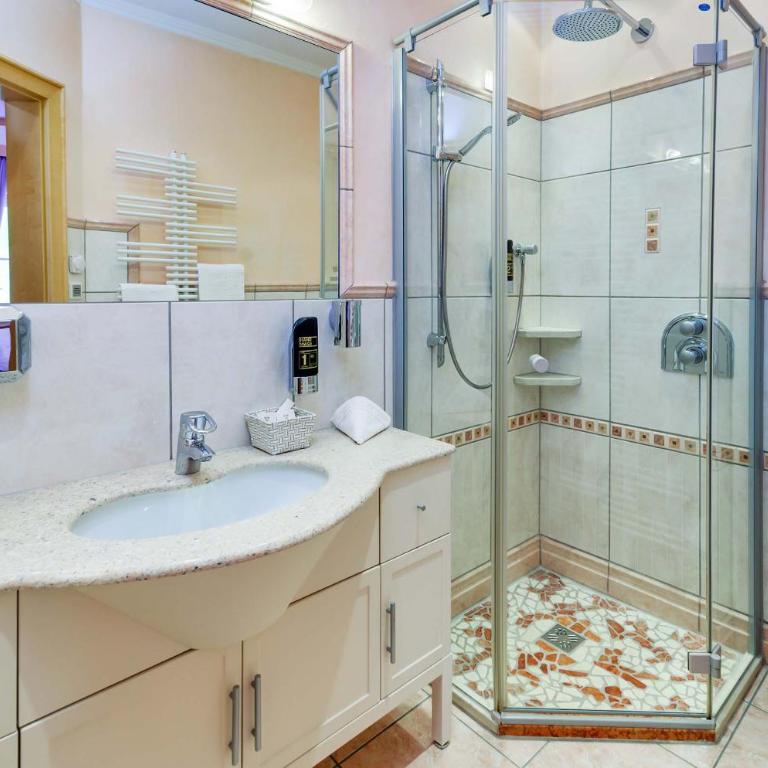 Alpinstyle Hotel Ischgl - Luxus-Doppelzimmer 101 - 2