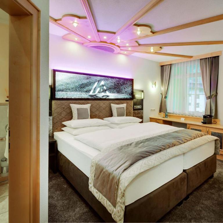 Alpinstyle Hotel Ischgl - Luxus-Doppelzimmer 101 - 5