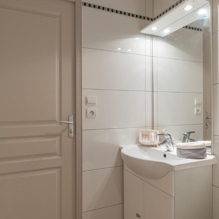 L'Hôtel du Méditerranée - Chambre Quadruple - 15