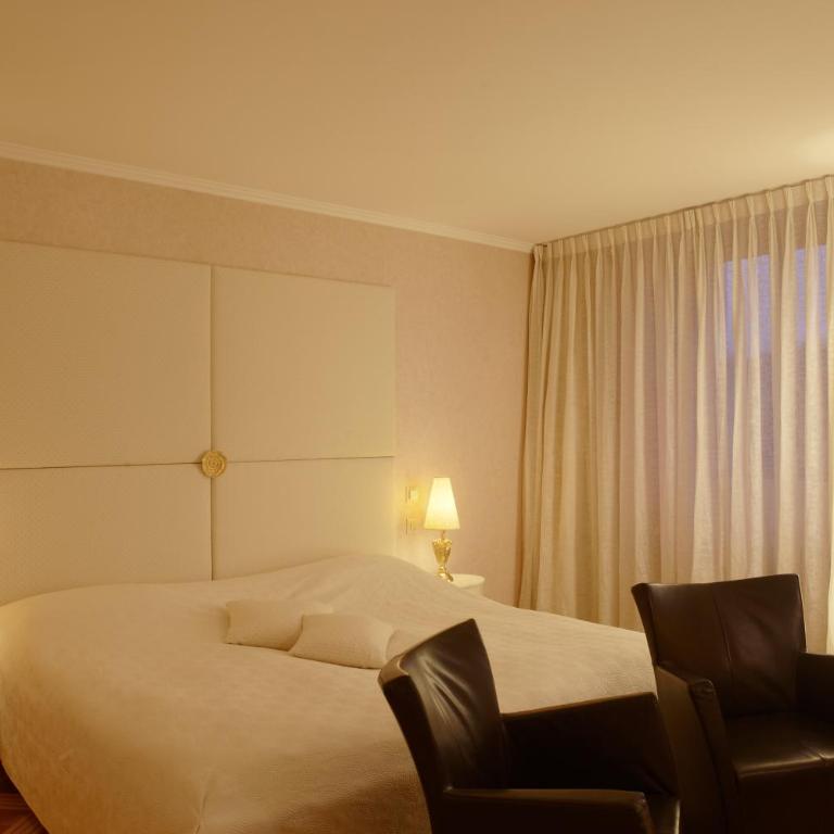 Hotel des Balances - Doppelzimmer mit Stadtblick - 4