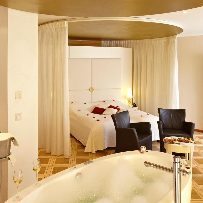 Hotel des Balances - Romantische Suite mit Flussblick und Balkon - 6