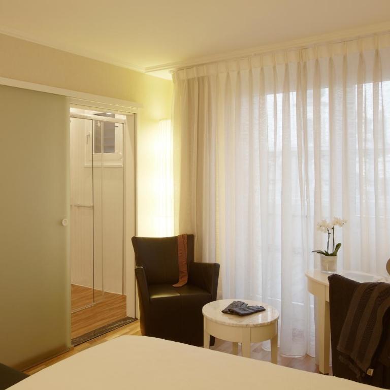 Hotel des Balances - Doppelzimmer mit Flussblick - 6