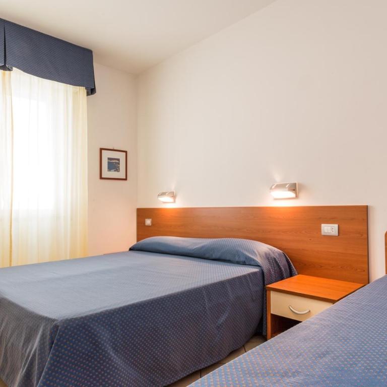 Residence Sant'Anna - Appartamento Comfort con 1 Camera da Letto, Balcone e Vista Mare - 4