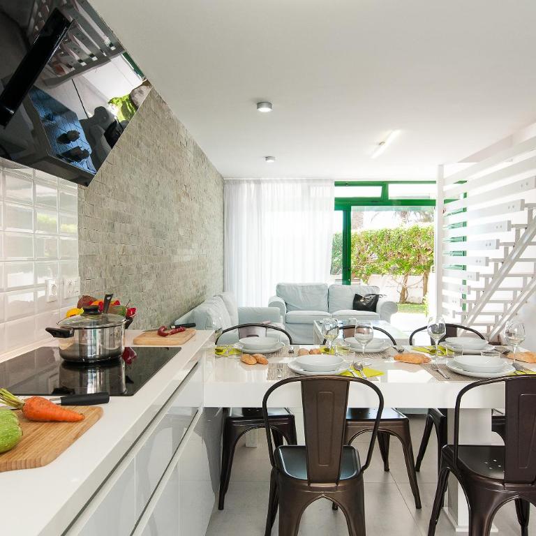Beachfront Apartment Las Burras FA03 by VillaGranCanaria - Casa - 12