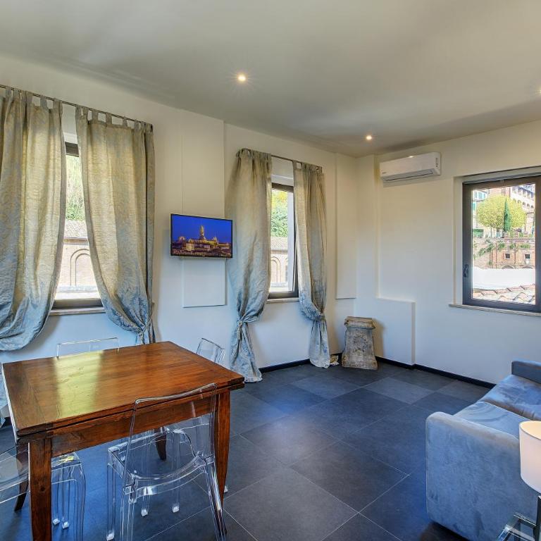 Siena Vip B&B - Two-Bedroom Apartment - Split Level - 3
