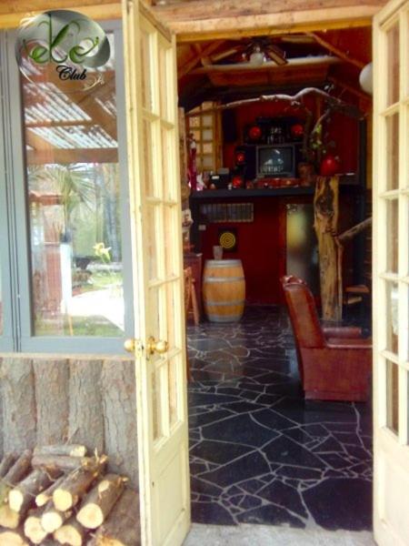 EkoClub - Family Room with Mountain View - 7