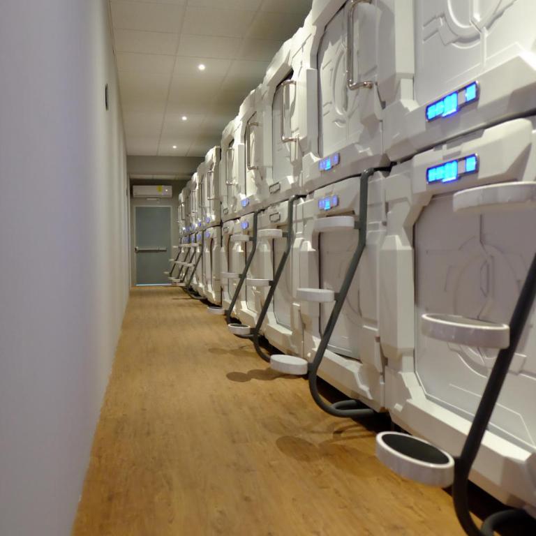 izZzleep Aeropuerto Terminal 2 - Standard Single Room - 8