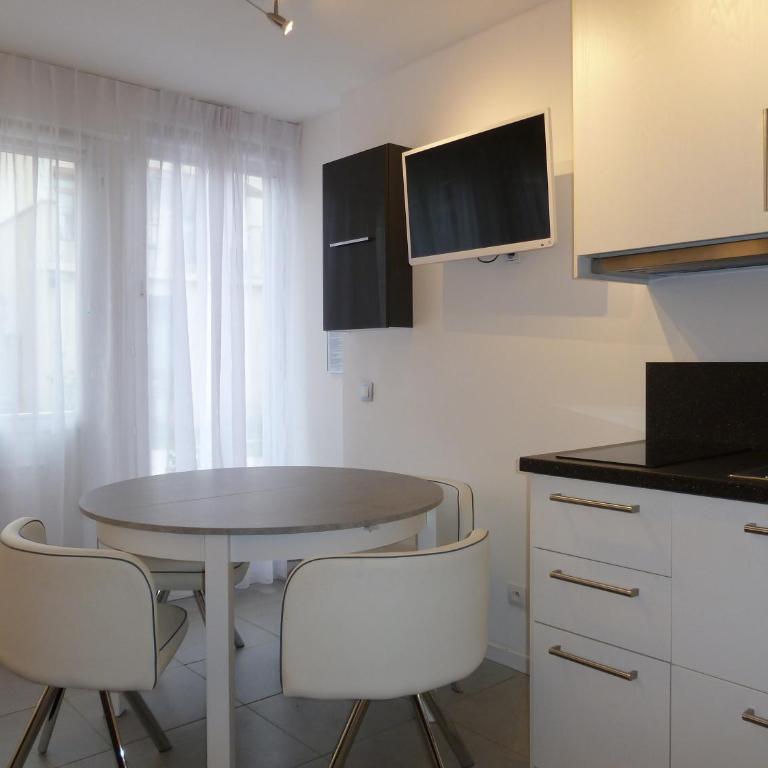 B&B "Clos Feuillat" - Studio avec Vue sur Jardin - 5