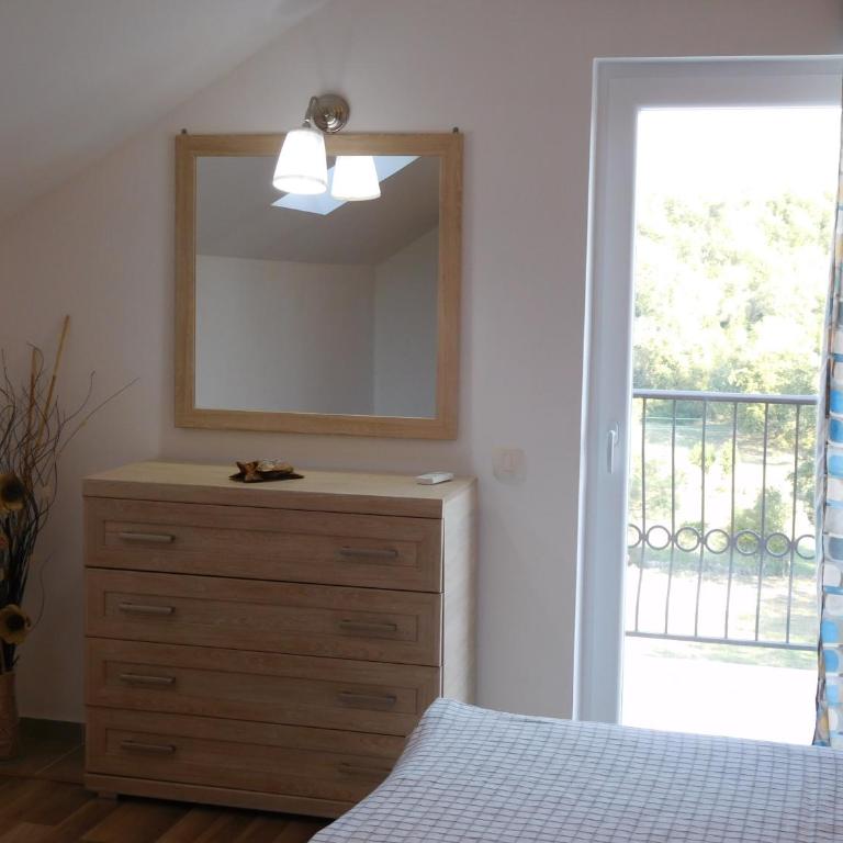 Apartments Sunrise - One-Bedroom Apartment - 10