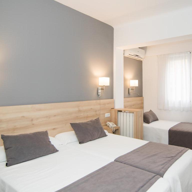 Hotel Abelay - Family Standard Room - 5