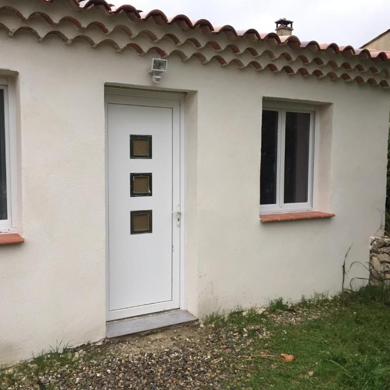Studio Indépendant - Quartier Résidentiel - Maison de Vacances - 2