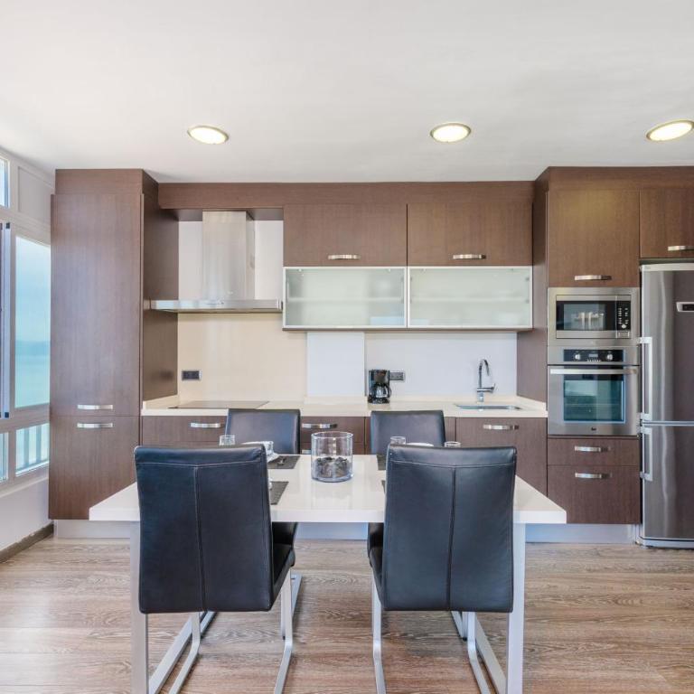Boston - Two-Bedroom Apartment - 12