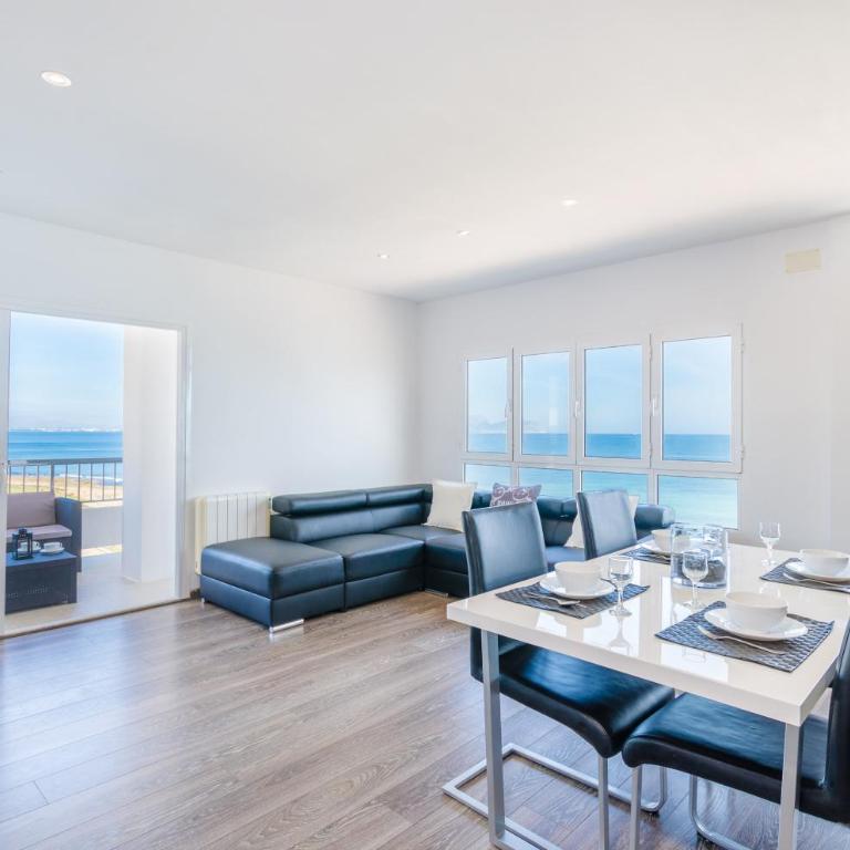 Boston - Two-Bedroom Apartment - 13