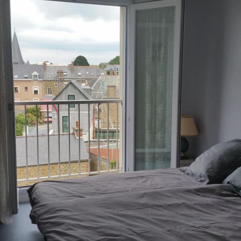 Très bel appartement centre ville 2 mn plages et marché - Apartment mit Terrasse - 21