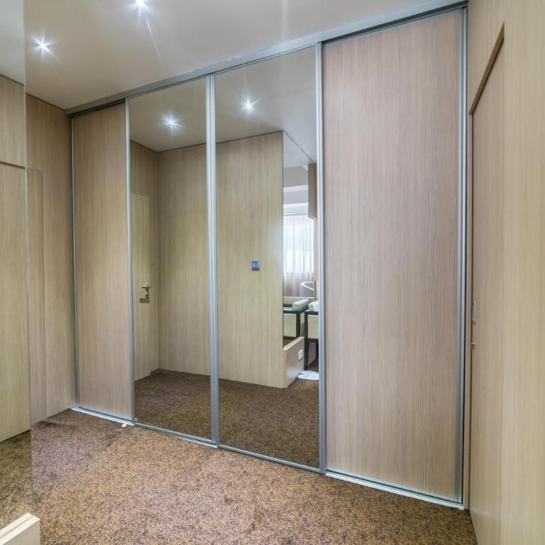 City Hotel Mostar - Presidential Suite - 6