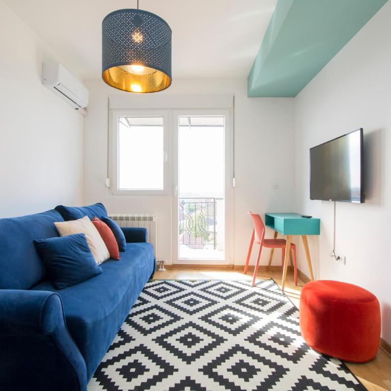 Lola Almost Home - Two-Bedroom Apartment - 17