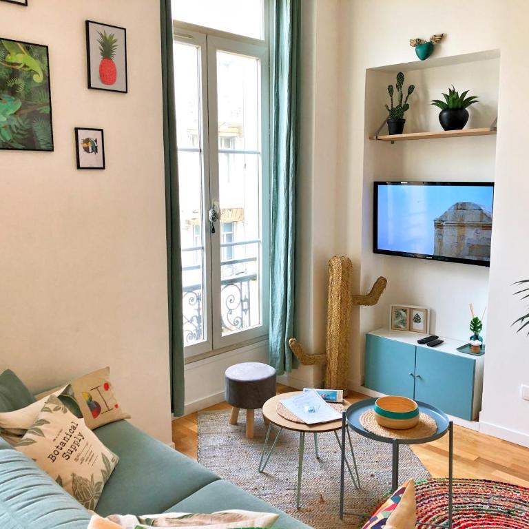Homelivia, Appart FRIDA, mezzanine, déco raffinée et balcon - Appartement - 7