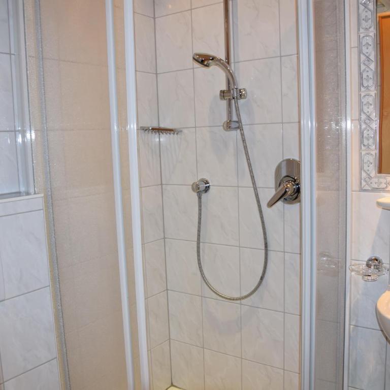 Apart Arera - Apartment mit Balkon - 2