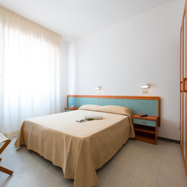Hotel Sirena - Camera Matrimoniale/Doppia con Letti Singoli - 3