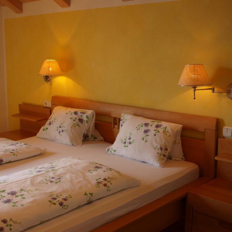 Kerschbamerhof im Süden Südtirols - Three-Bedroom Apartment - 28