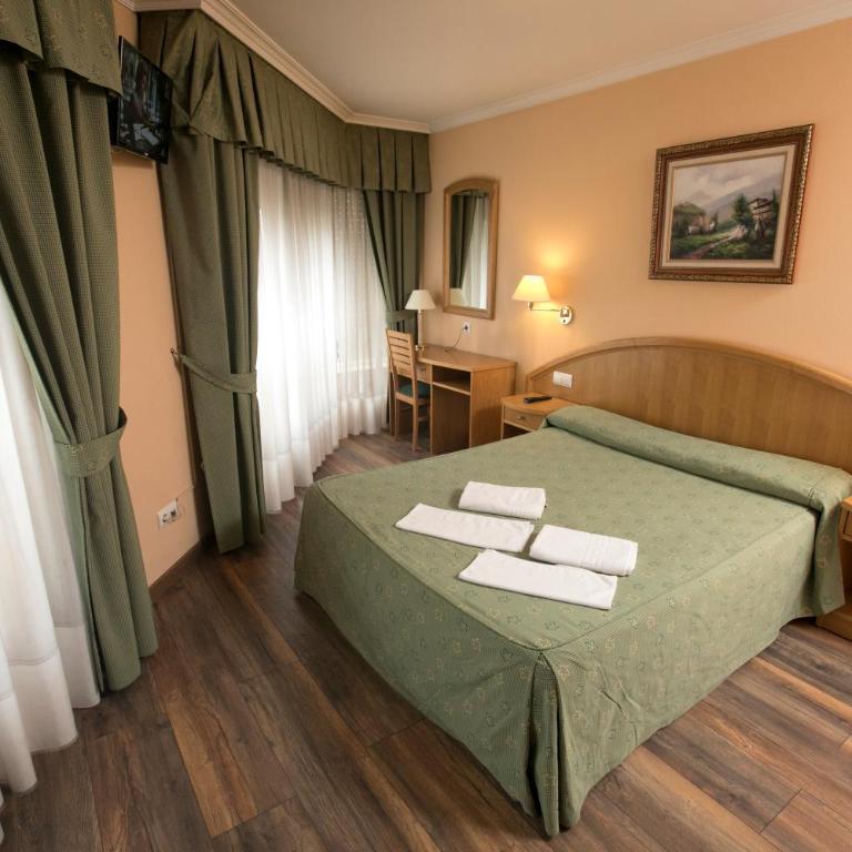 Hotel PAYRO - Double Room - 3