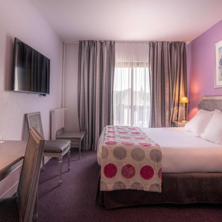 Best Western Plus Hostellerie Du Vallon - Chambre Lit Queen-Size Confort - 1