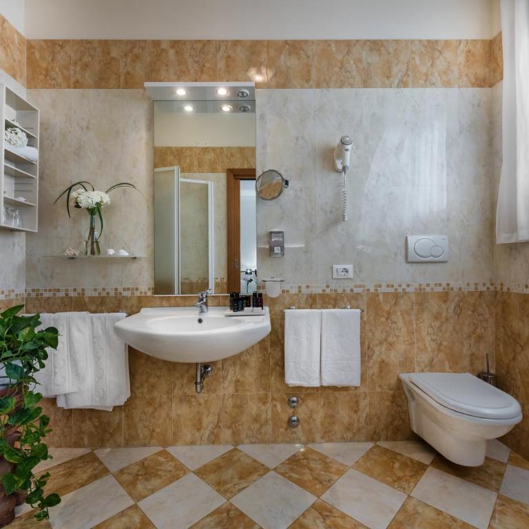 Luxor e Cairo The Beach Resort - Junior Suite con Vista Mare Parziale e Accesso Spa - 4